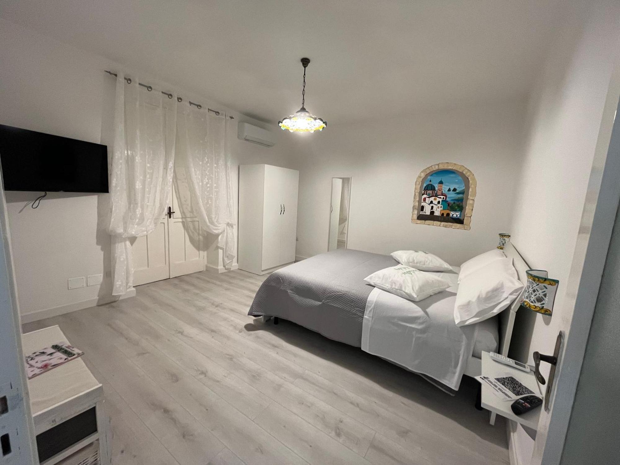 B&B Due Su Due Holiday Vietri Kültér fotó