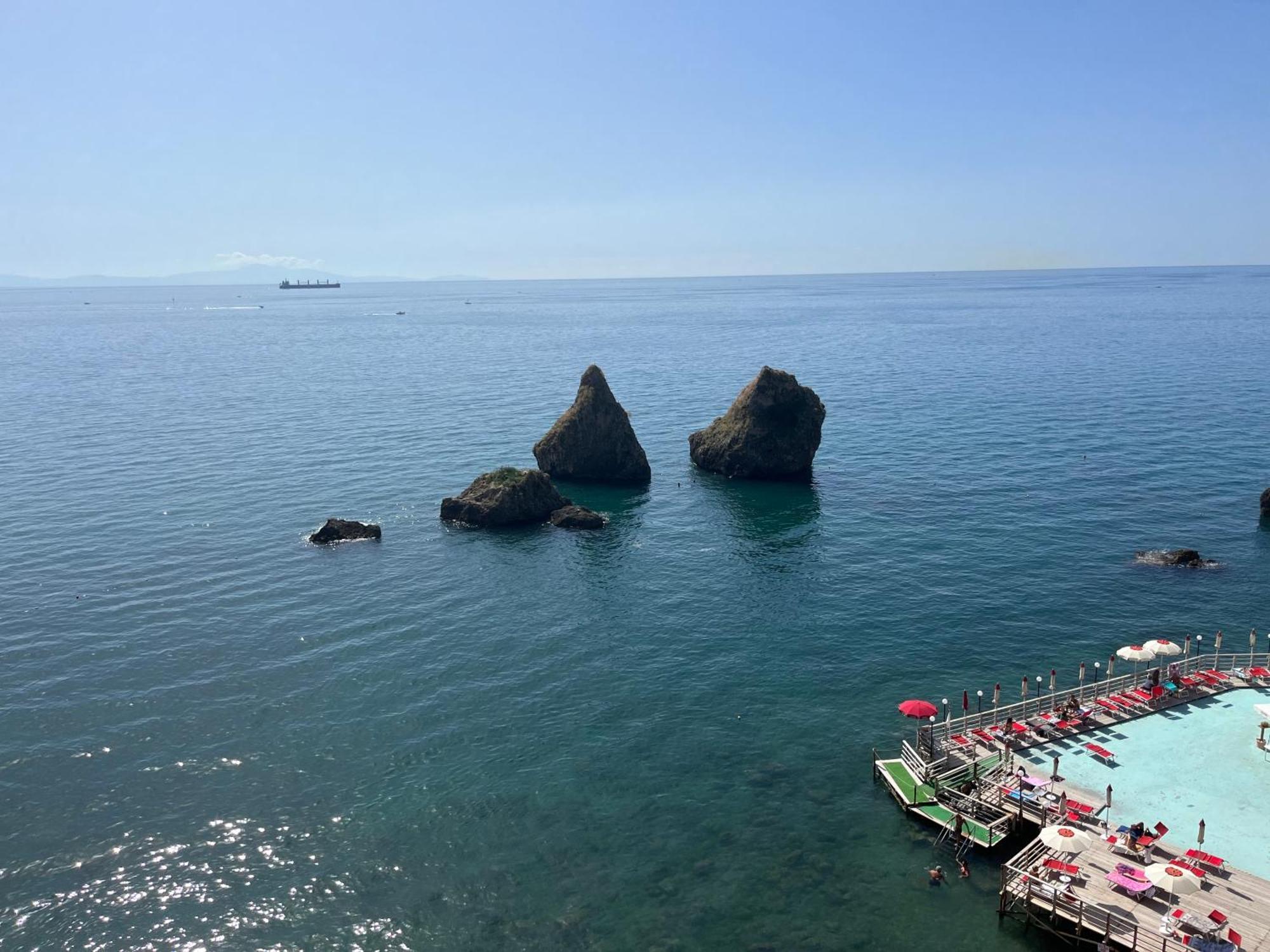 B&B Due Su Due Holiday Vietri Kültér fotó
