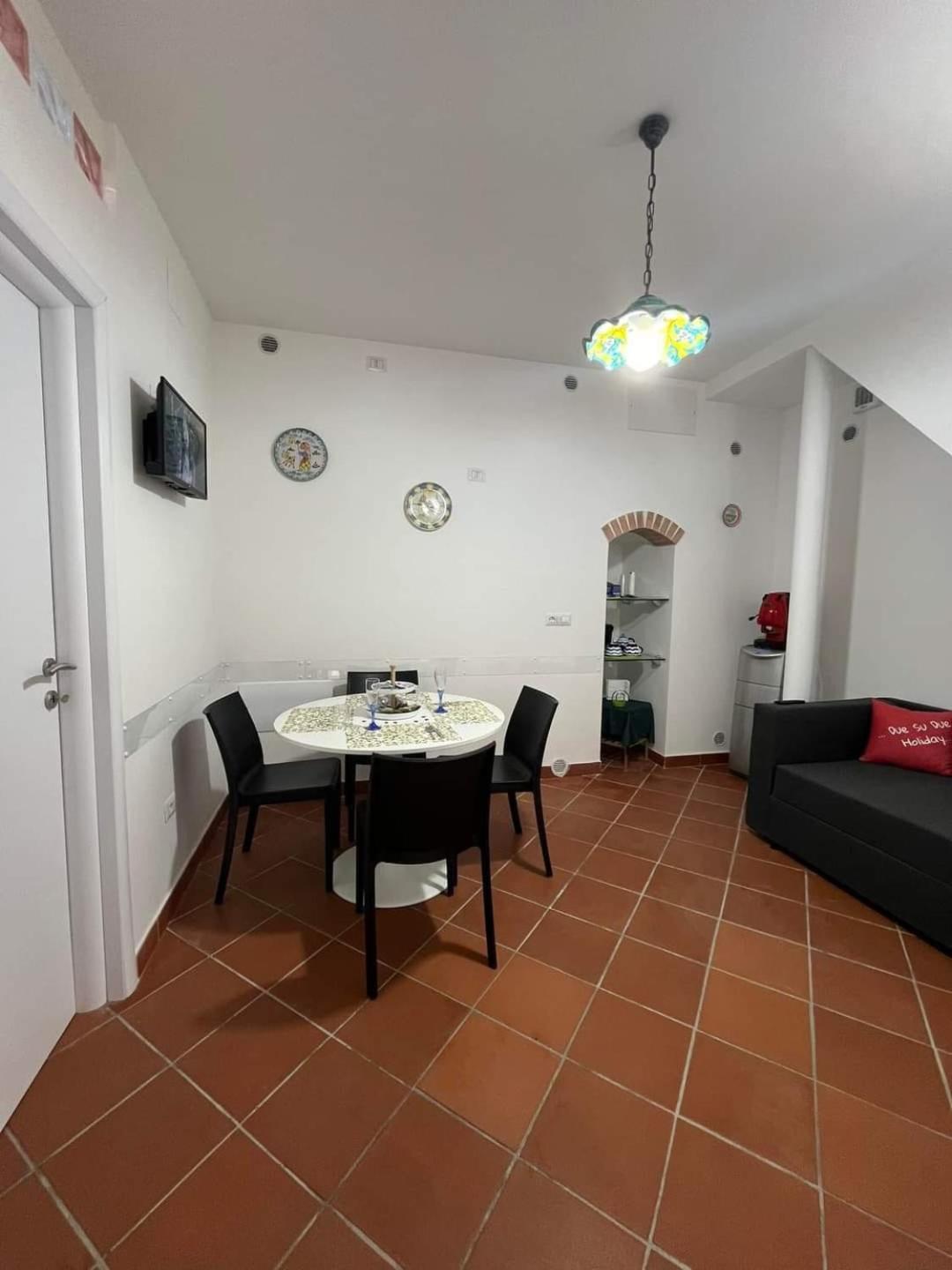 B&B Due Su Due Holiday Vietri Kültér fotó